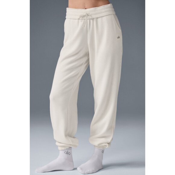 Alo Weekend Escape Joggers Ivory Waffle Thermal High-Rise Waist Cream Sweatpants - Picture 1 of 13